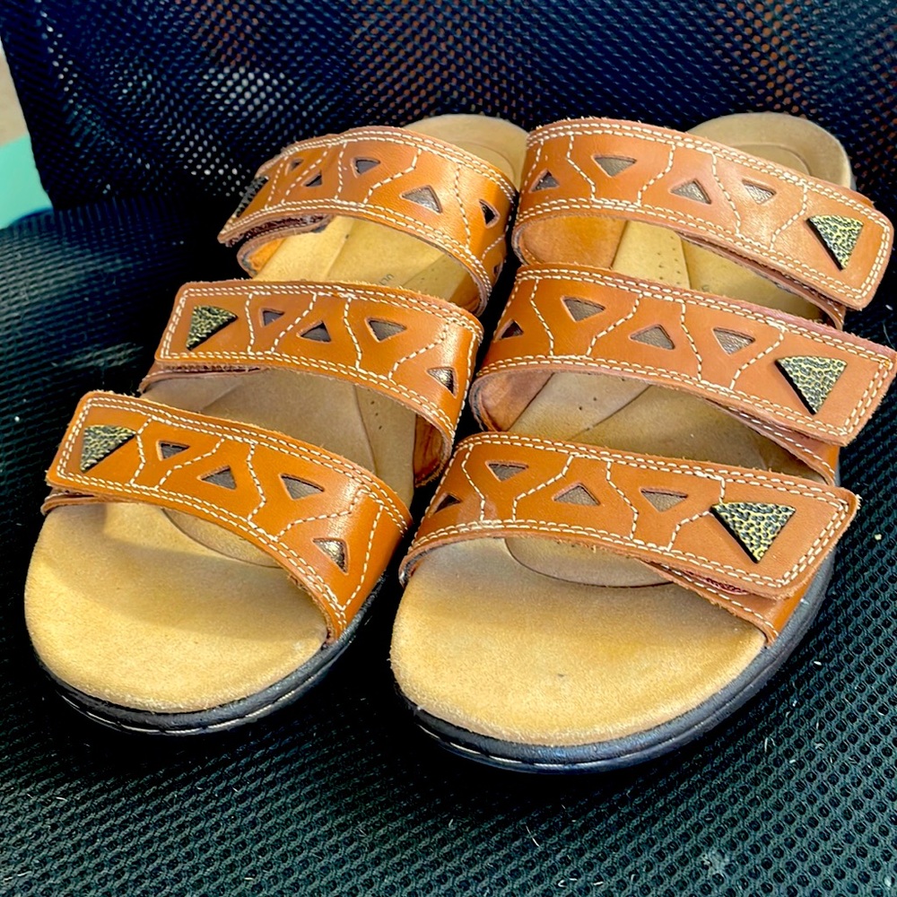 Clarks Ultimate Comfort Sandals